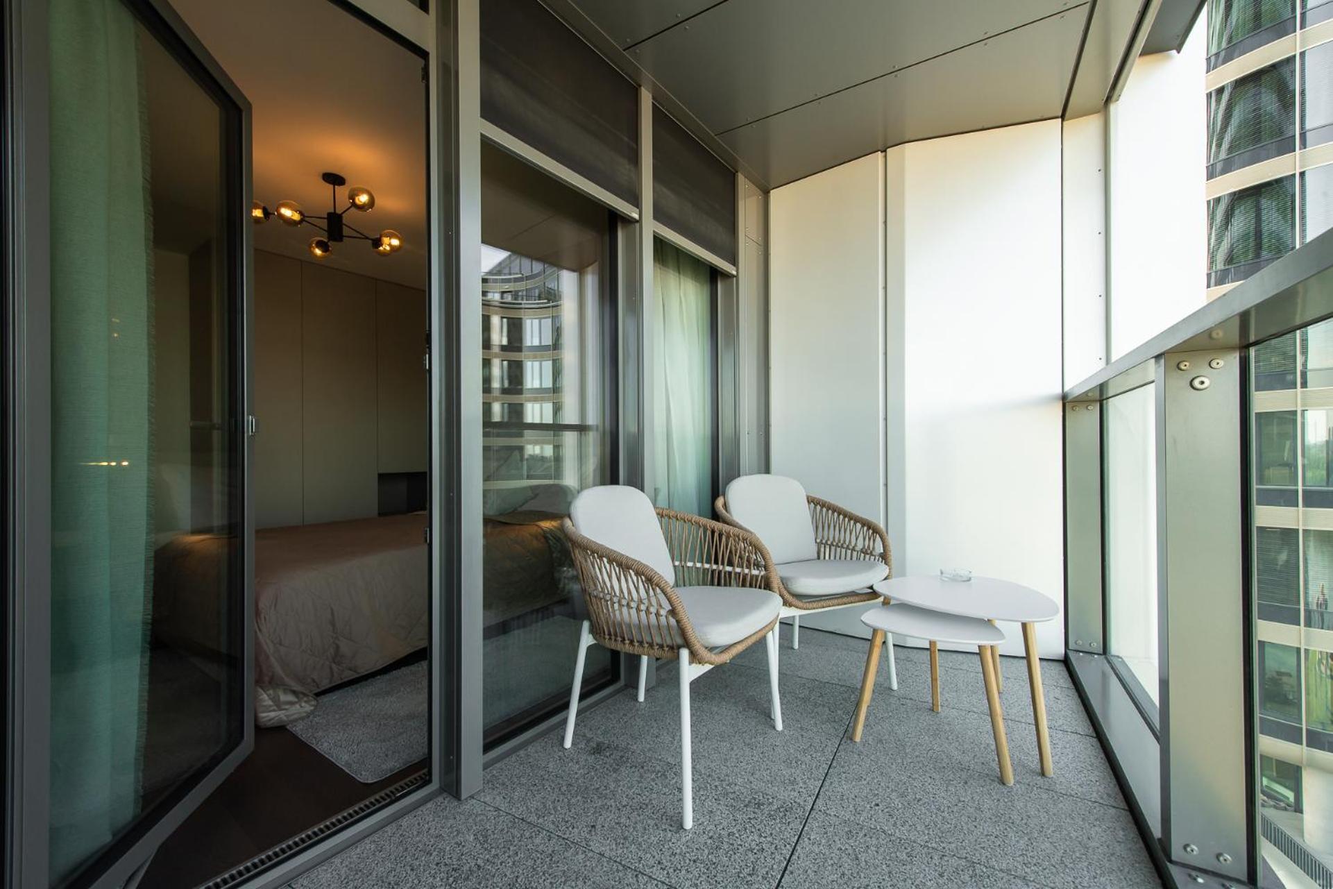 Nikas Eurovea Apartments - Free Parking Братислава Екстериор снимка