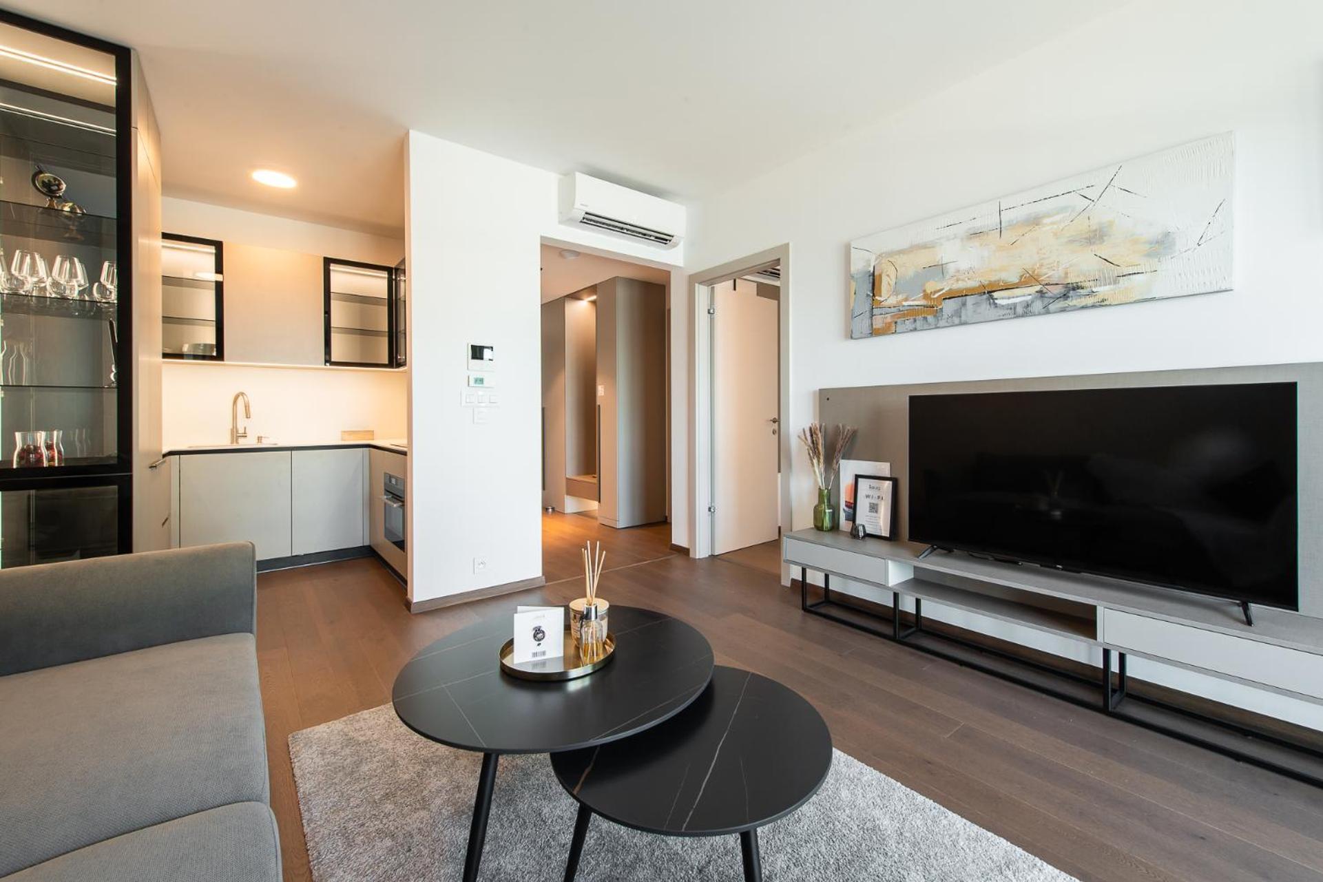 Nikas Eurovea Apartments - Free Parking Братислава Екстериор снимка