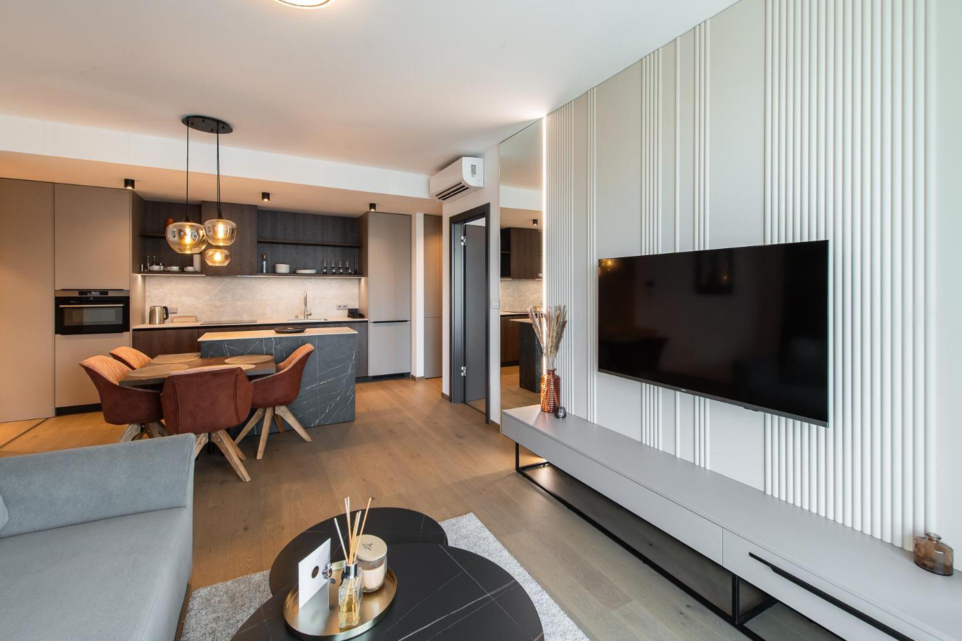 Nikas Eurovea Apartments - Free Parking Братислава Екстериор снимка